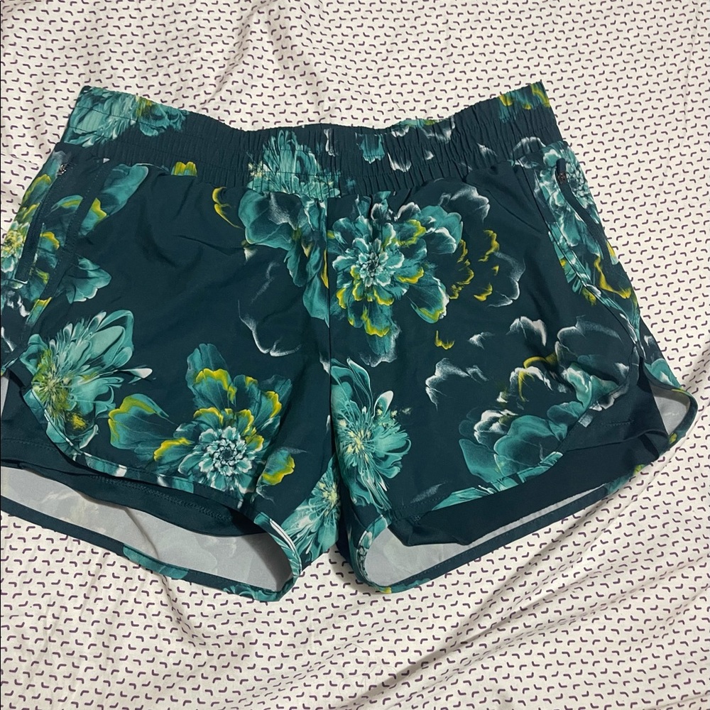 Avía shorts